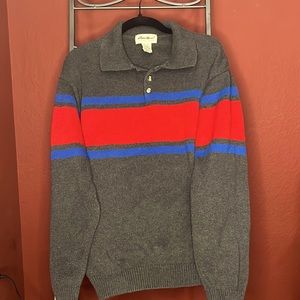 Eddie Bauer Men’s Size M 100% Cotton Gray w/Blue/Red color blocks. Gently worn.